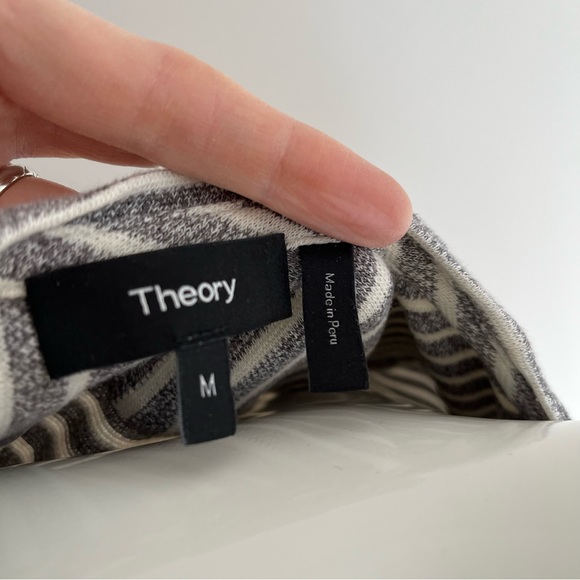 [M] THEORY Striped Shirt - Picture 6 of 7